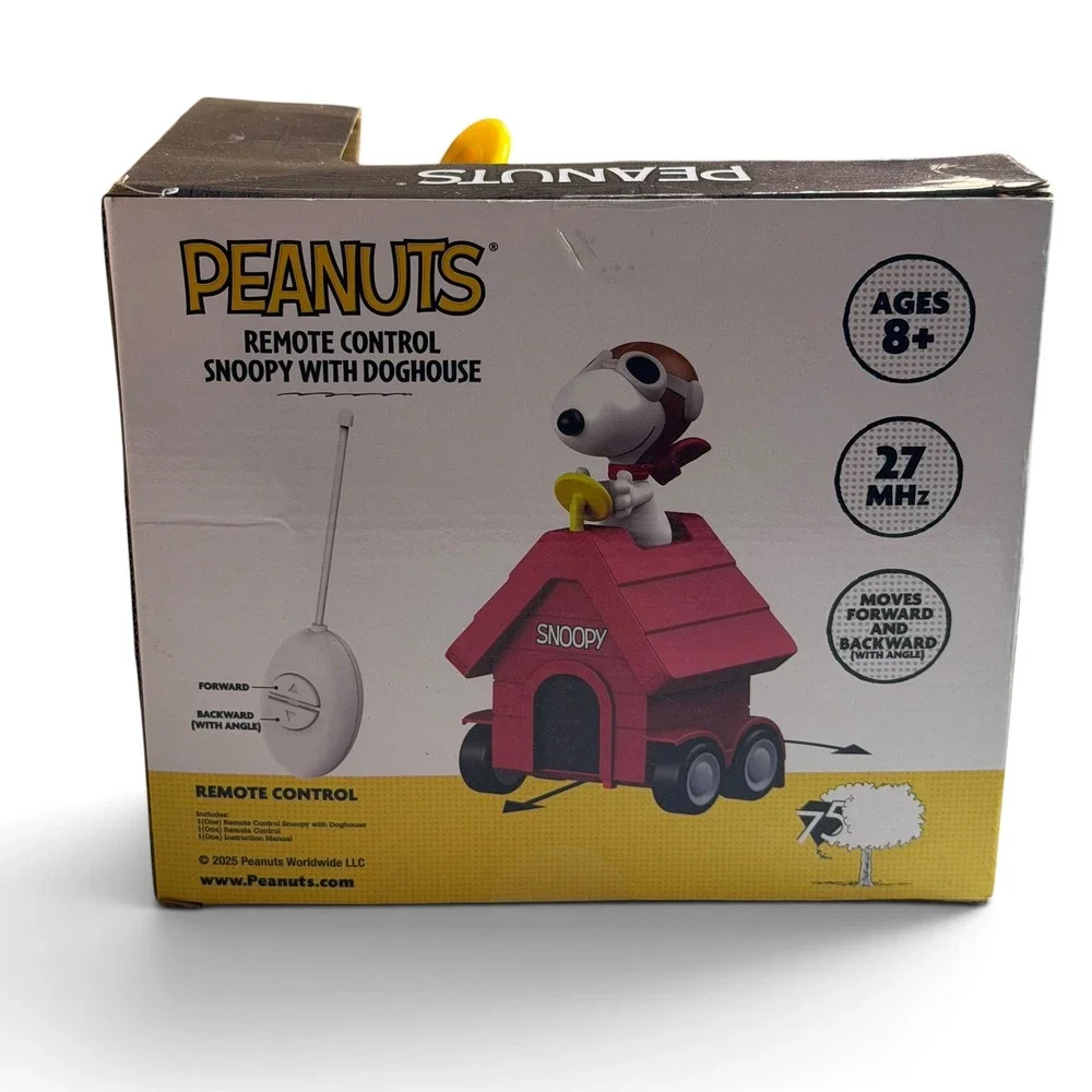 Peanuts 75th Anniversary Remote Control Snoopy with Doghouse RC Toy ET-0906